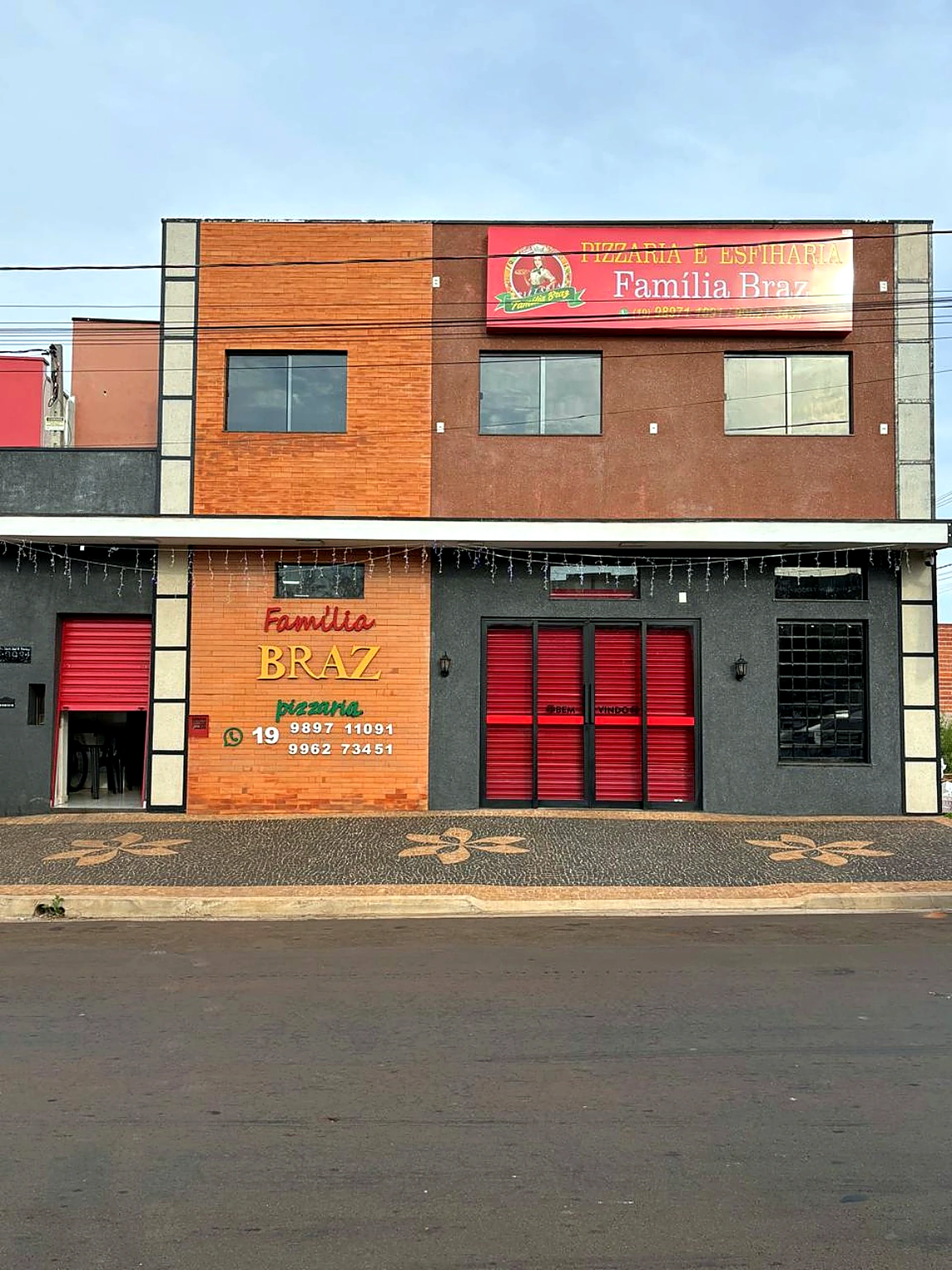 Fachada da Pizzaria Família Braz